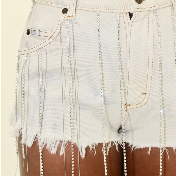 High Waist Jean shorts - Picture 3 of 3